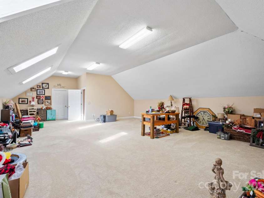 141 Spring Street, Hudson, NC 28638.  MLS# CAR4233330, YatesRealty ID 5451. 