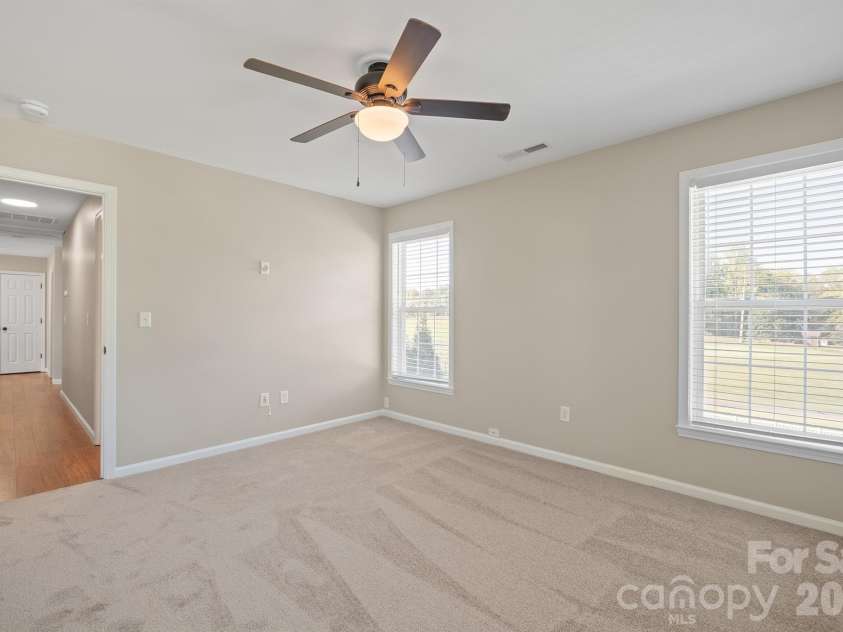110 Fox Den Circle, Statesville, NC 28677.  MLS# CAR4430080, YatesRealty ID 54511. 