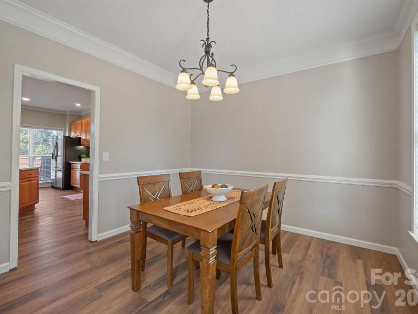 110 Fox Den Circle, Statesville, NC 28677.  MLS# CAR4430080, YatesRealty ID 54511. 
