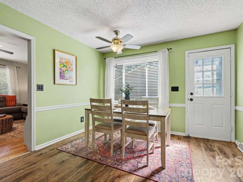 815 Mooresville Road, Salisbury, NC 28144.  MLS# CAR4430898, YatesRealty ID 54512. 