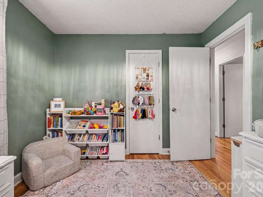 815 Mooresville Road, Salisbury, NC 28144.  MLS# CAR4430898, YatesRealty ID 54512. 