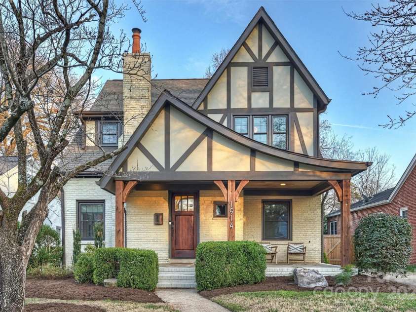 1914 Club Road, Charlotte, NC 28205.  MLS# CAR4333698, YatesRealty ID 54513. 
