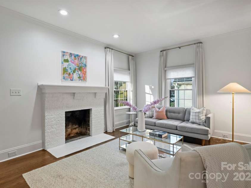 1914 Club Road, Charlotte, NC 28205.  MLS# CAR4333698, YatesRealty ID 54513. 