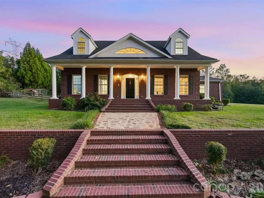 498 Johnson Dairy Road, Mooresville, NC 28115.  MLS# CAR4430458, YatesRealty ID 54513. 