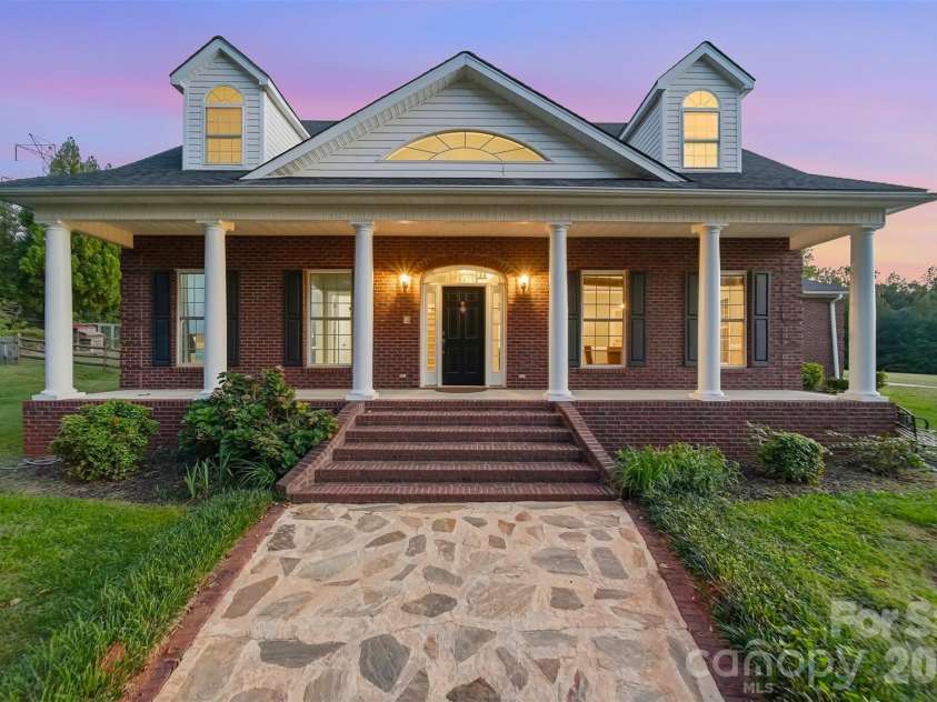 498 Johnson Dairy Road, Mooresville, NC 28115.  MLS# CAR4430458, YatesRealty ID 54513. 