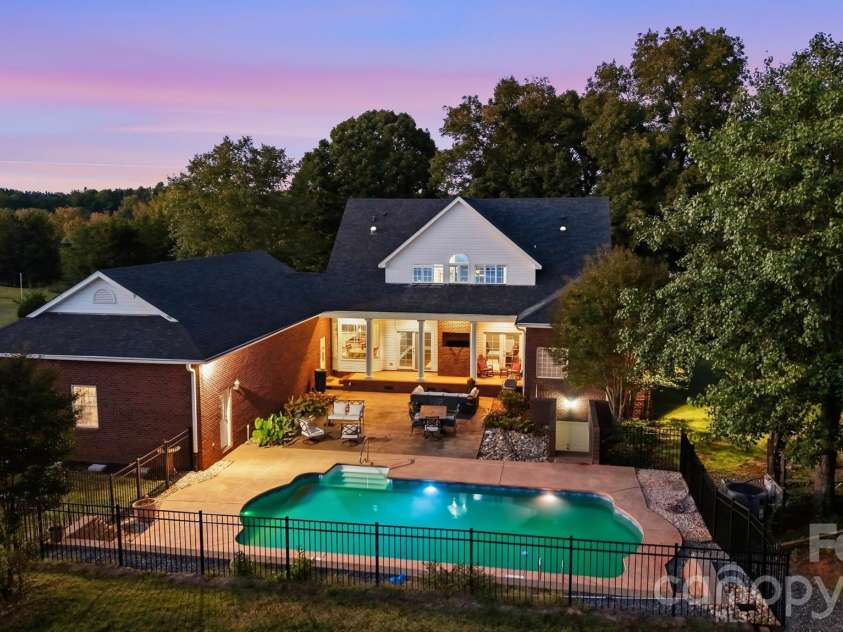 498 Johnson Dairy Road, Mooresville, NC 28115.  MLS# CAR4430458, YatesRealty ID 54513. 