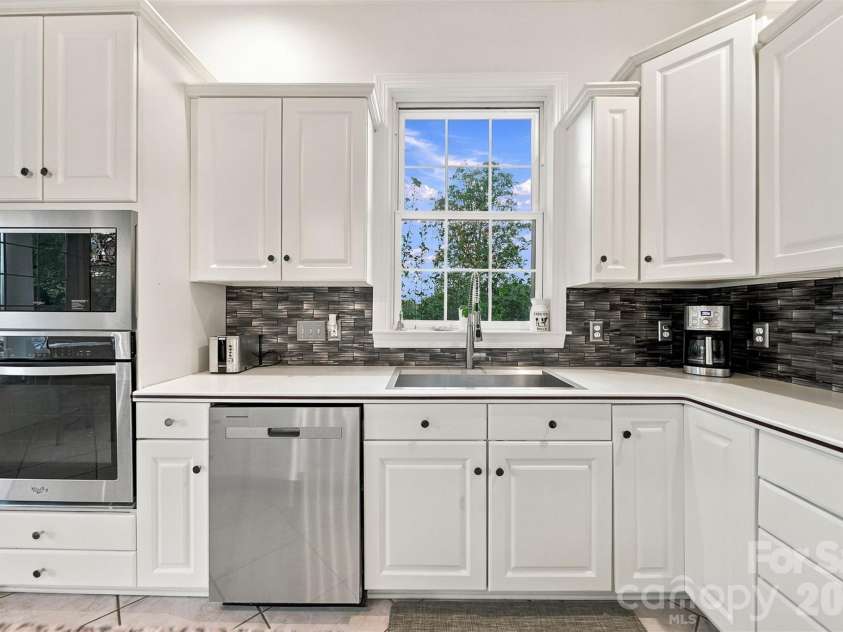 498 Johnson Dairy Road, Mooresville, NC 28115.  MLS# CAR4430458, YatesRealty ID 54513. 