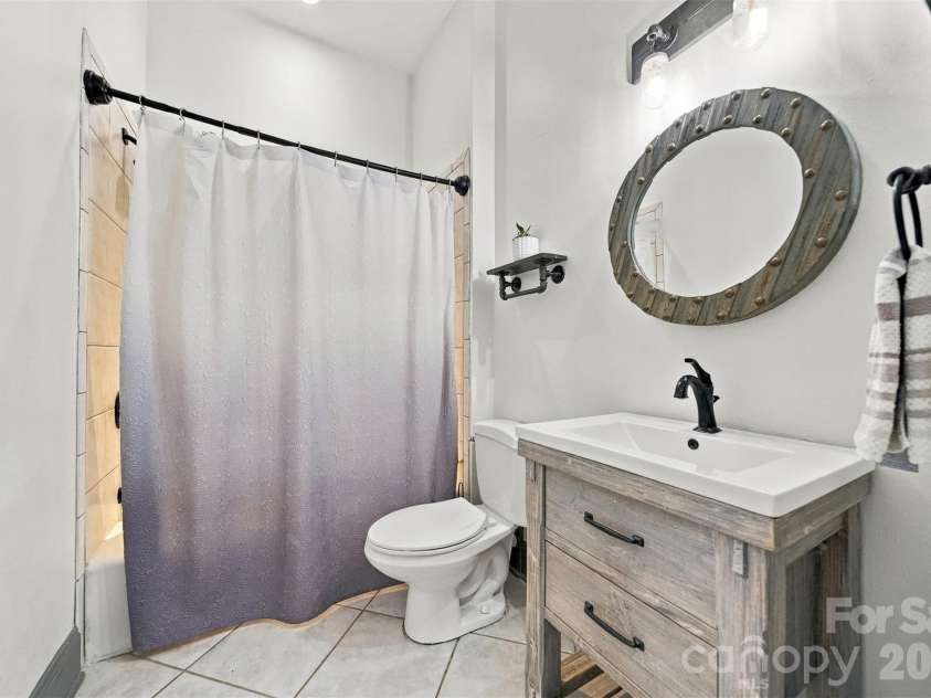 498 Johnson Dairy Road, Mooresville, NC 28115.  MLS# CAR4430458, YatesRealty ID 54513. 