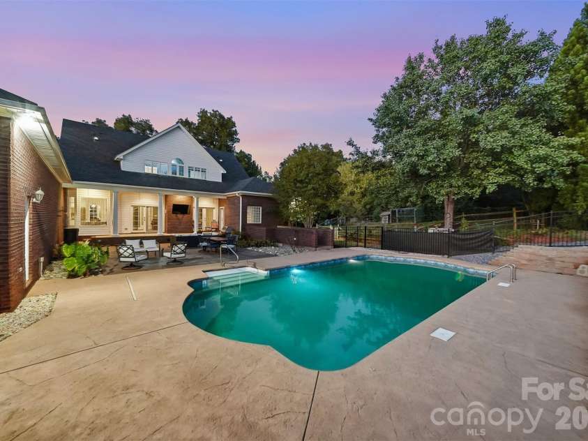 498 Johnson Dairy Road, Mooresville, NC 28115.  MLS# CAR4430458, YatesRealty ID 54513. 