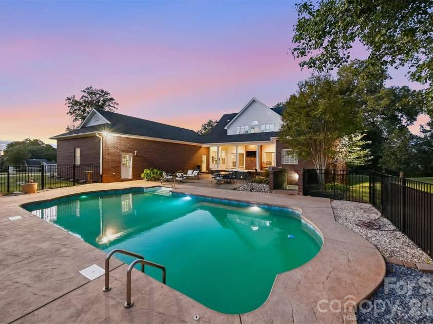 498 Johnson Dairy Road, Mooresville, NC 28115.  MLS# CAR4430458, YatesRealty ID 54513. 