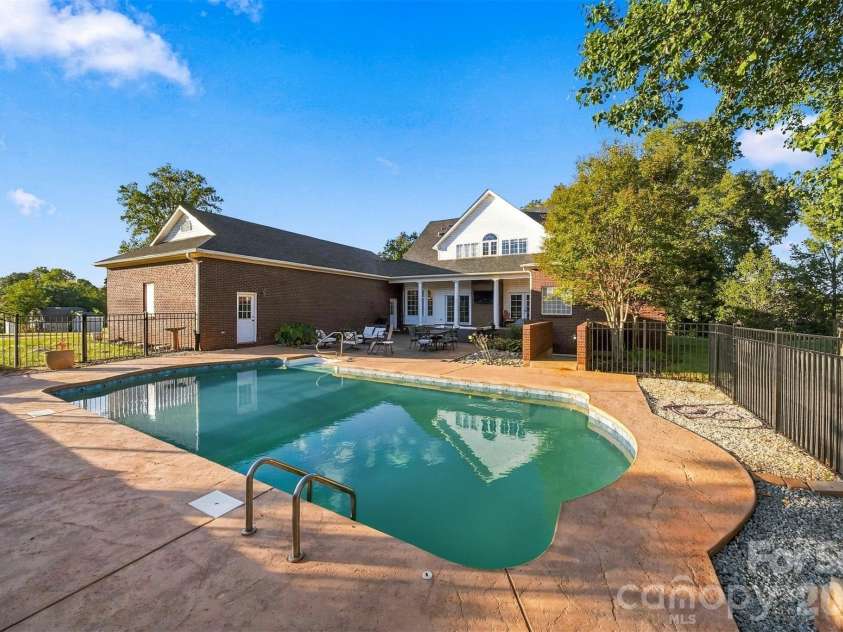 498 Johnson Dairy Road, Mooresville, NC 28115.  MLS# CAR4430458, YatesRealty ID 54513. 