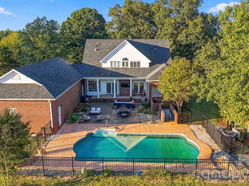 498 Johnson Dairy Road, Mooresville, NC 28115.  MLS# CAR4430458, YatesRealty ID 54513. 