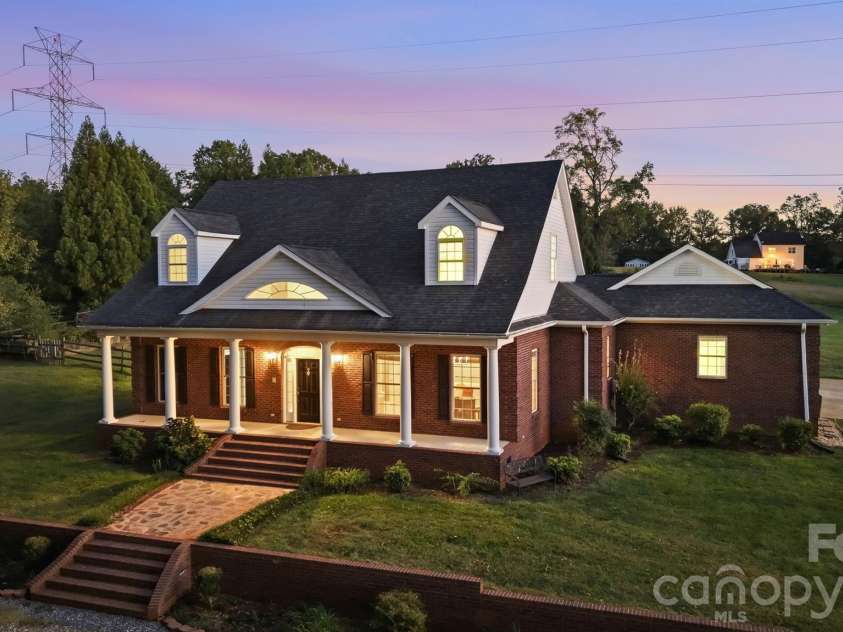 498 Johnson Dairy Road, Mooresville, NC 28115.  MLS# CAR4430458, YatesRealty ID 54513. 