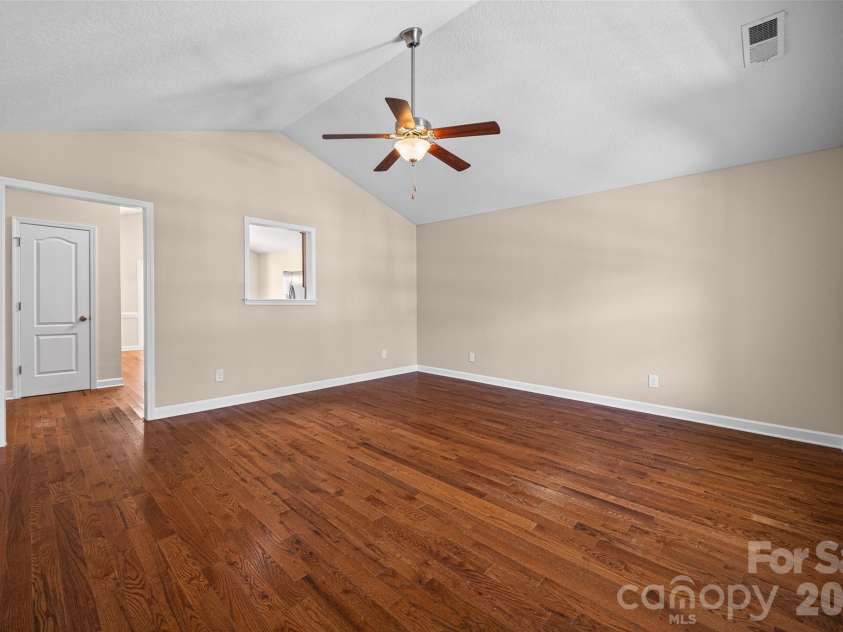 172 Pheasant Ridge Circle, York, SC 29745.  MLS# CAR4429333, YatesRealty ID 54515. 