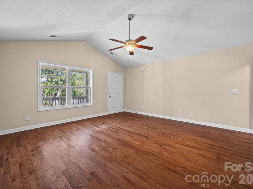 172 Pheasant Ridge Circle, York, SC 29745.  MLS# CAR4429333, YatesRealty ID 54515. 