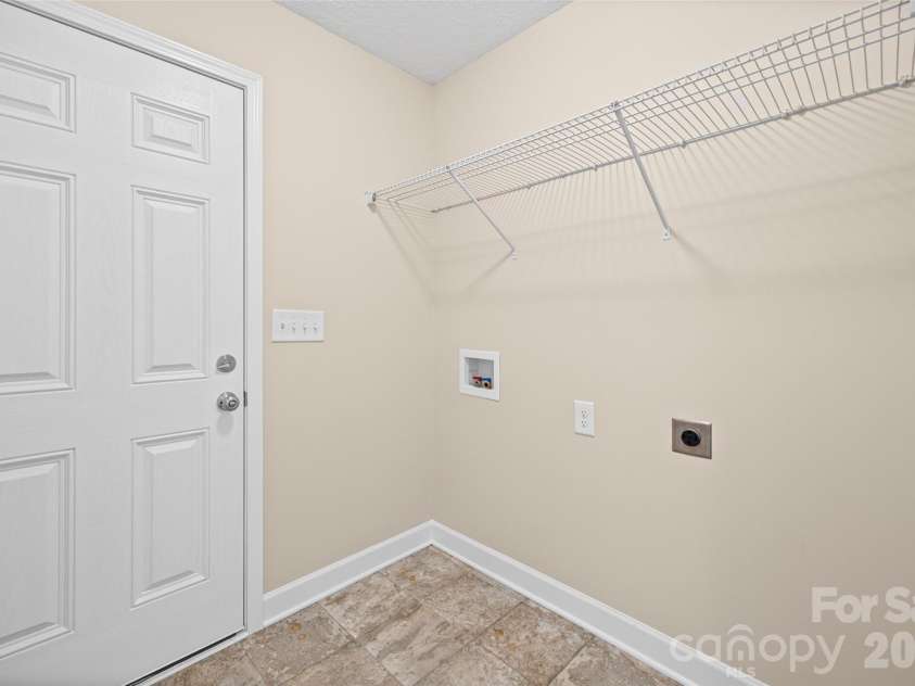 172 Pheasant Ridge Circle, York, SC 29745.  MLS# CAR4429333, YatesRealty ID 54515. 