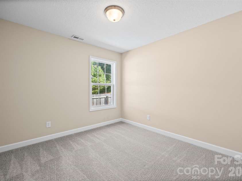 172 Pheasant Ridge Circle, York, SC 29745.  MLS# CAR4429333, YatesRealty ID 54515. 
