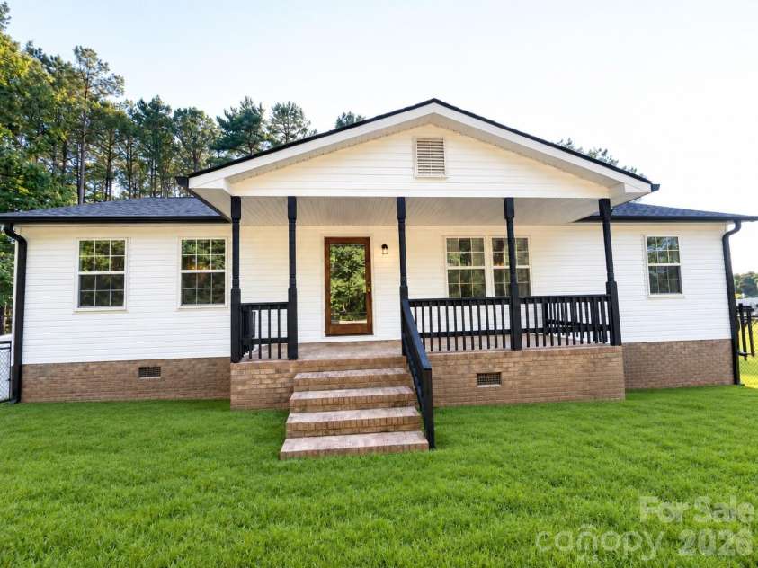 20785 US 52 Highway, Albemarle, NC 28001.  MLS# CAR4429427, YatesRealty ID 54516. 