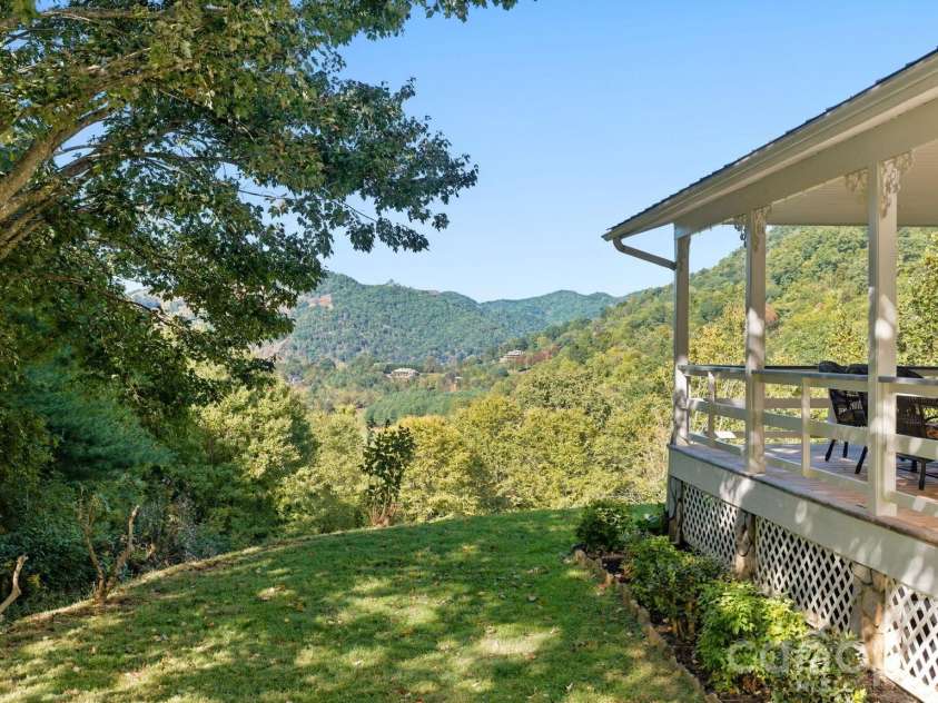 241 Standing Rock Cove, Clyde, NC 28721.  MLS# CAR4429163, YatesRealty ID 54517. 