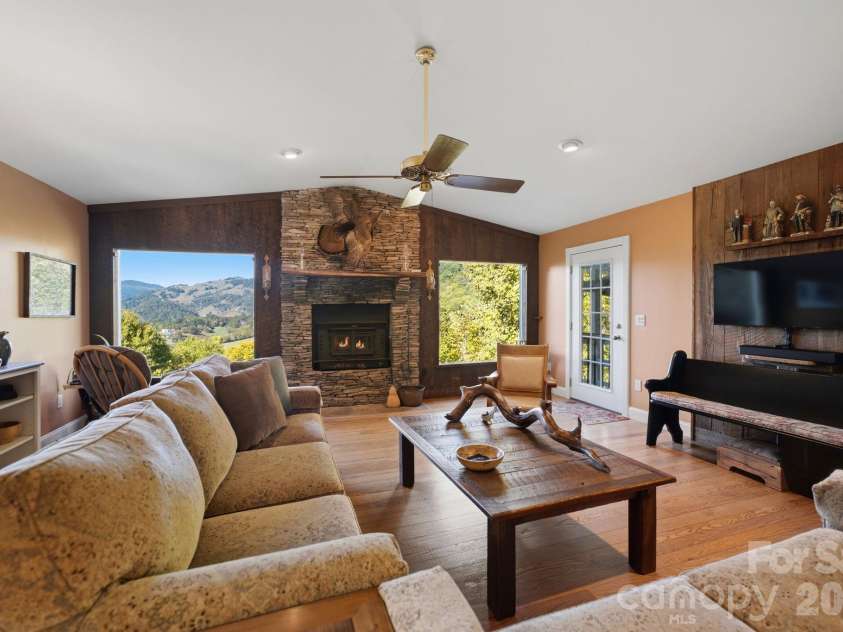 241 Standing Rock Cove, Clyde, NC 28721.  MLS# CAR4429163, YatesRealty ID 54517. 