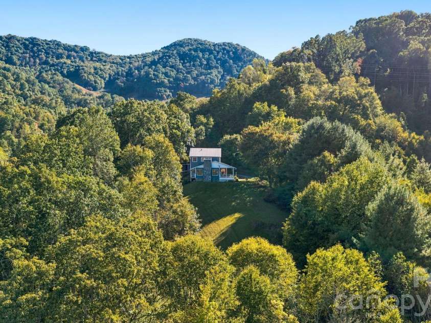 241 Standing Rock Cove, Clyde, NC 28721.  MLS# CAR4429163, YatesRealty ID 54517. 