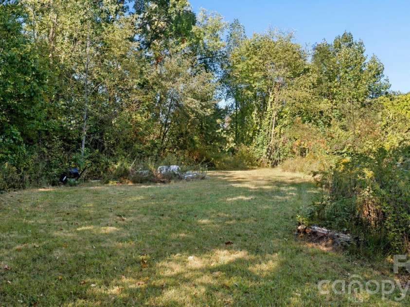241 Standing Rock Cove, Clyde, NC 28721.  MLS# CAR4429163, YatesRealty ID 54517. 