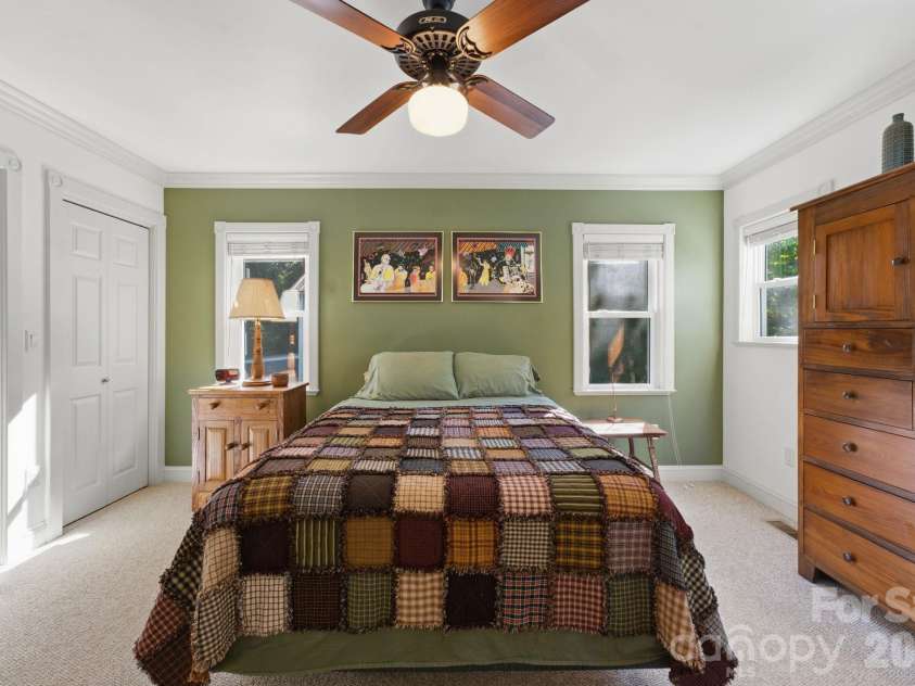 241 Standing Rock Cove, Clyde, NC 28721.  MLS# CAR4429163, YatesRealty ID 54517. 