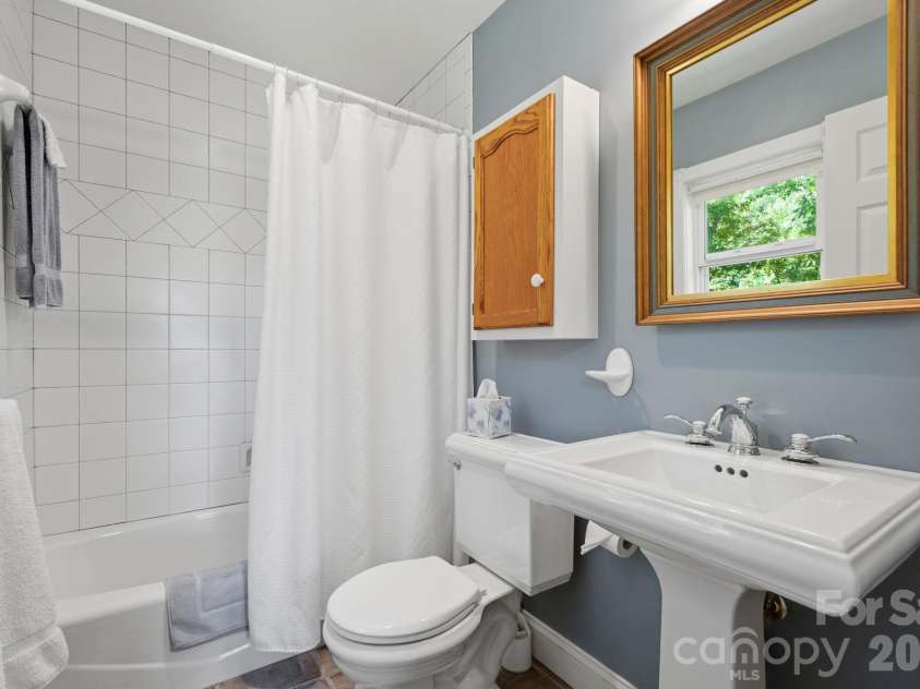 241 Standing Rock Cove, Clyde, NC 28721.  MLS# CAR4429163, YatesRealty ID 54517. 