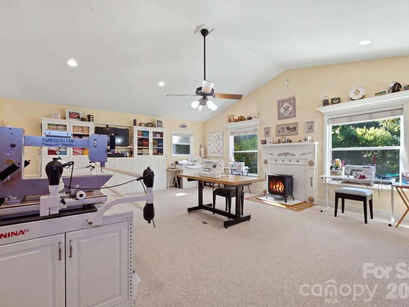 241 Standing Rock Cove, Clyde, NC 28721.  MLS# CAR4429163, YatesRealty ID 54517. 