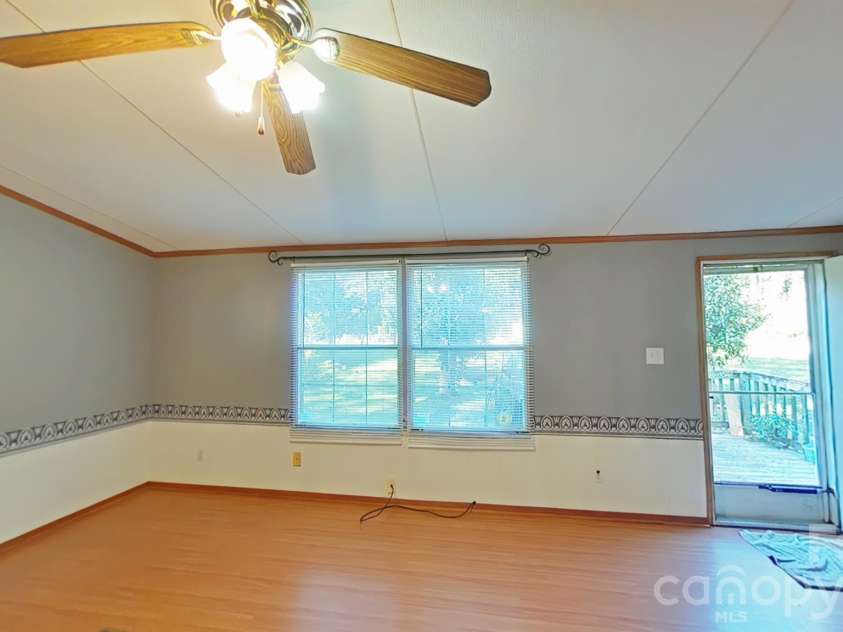 1700 Windsong Forest Road, Clover, SC 29710.  MLS# CAR4427836, YatesRealty ID 54518. 