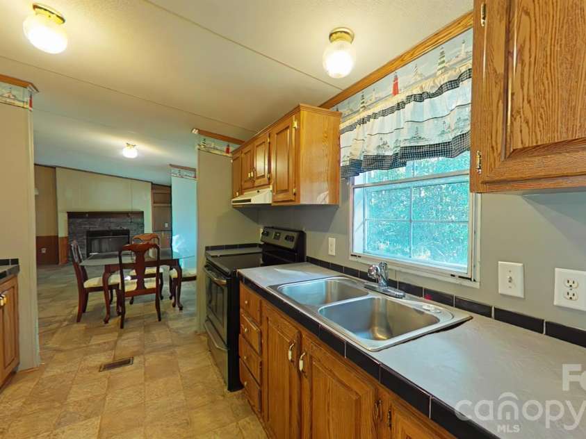 1700 Windsong Forest Road, Clover, SC 29710.  MLS# CAR4427836, YatesRealty ID 54518. 