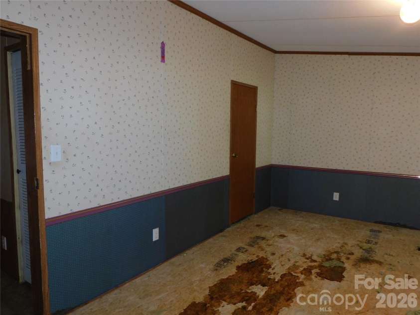 1700 Windsong Forest Road, Clover, SC 29710.  MLS# CAR4427836, YatesRealty ID 54518. 