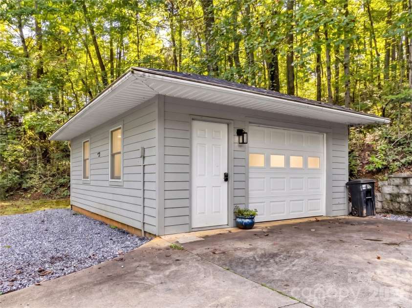 250 Camp Creek Road, Whittier, NC 28789.  MLS# CAR4428607, YatesRealty ID 54519. 