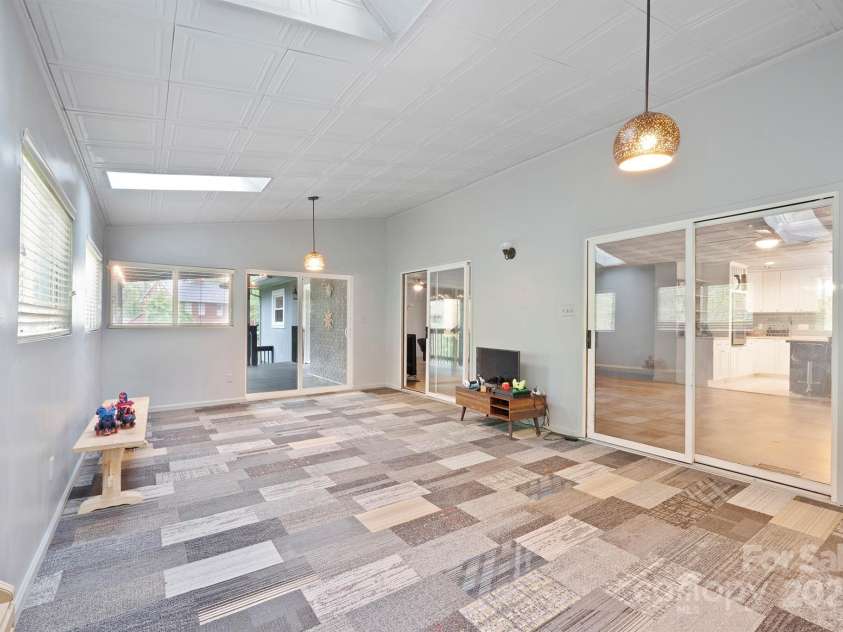 213 Lost Corner Road, Morganton, NC 28655.  MLS# CAR4246159, YatesRealty ID 5452. 