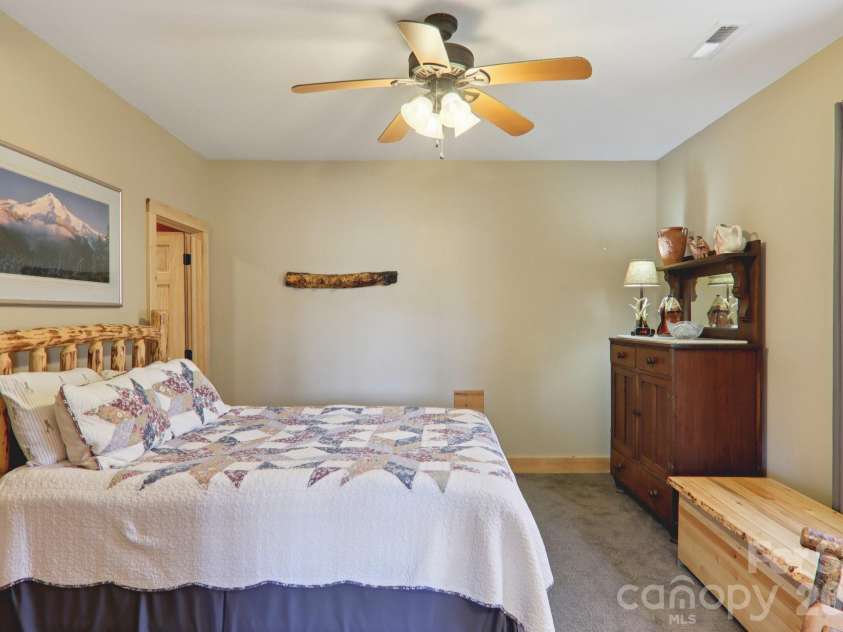 284 Robin Roost Road, Maggie Valley, NC 28751.  MLS# CAR4356415, YatesRealty ID 5452. 