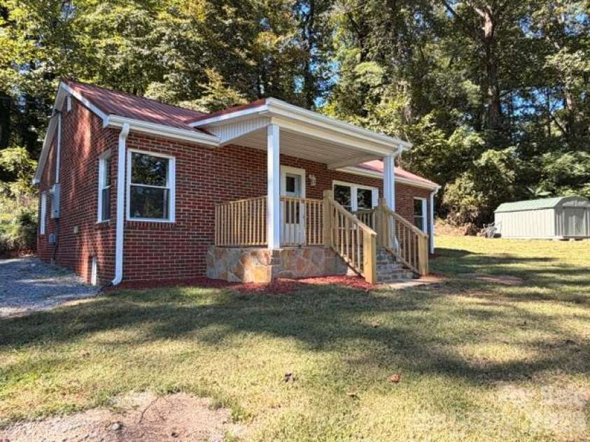 64 Chapel Hill Church Loop, Marion, NC 28752.  MLS# CAR4430026, YatesRealty ID 54520. 
