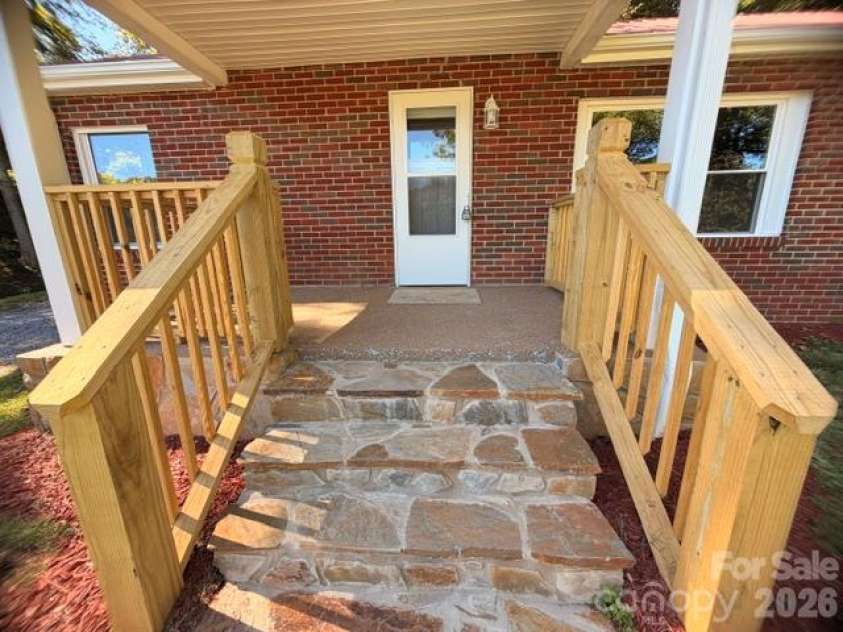 64 Chapel Hill Church Loop, Marion, NC 28752.  MLS# CAR4430026, YatesRealty ID 54520. 