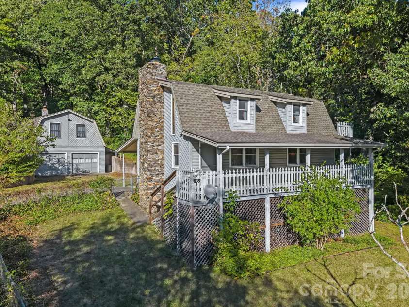 88 Bull Mountain Road, Asheville, NC 28805.  MLS# CAR4430869, YatesRealty ID 54521. 