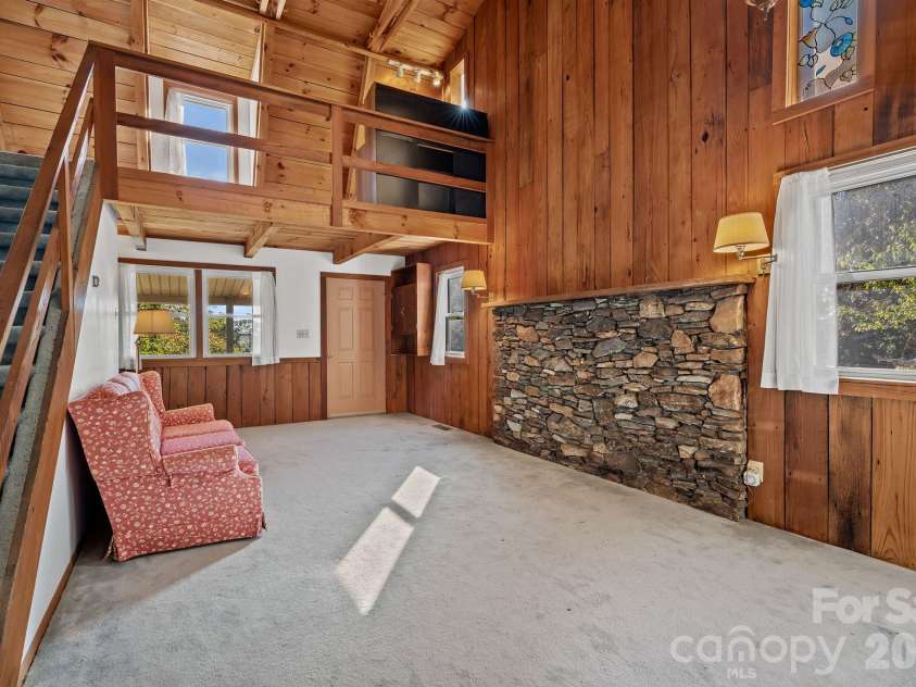 88 Bull Mountain Road, Asheville, NC 28805.  MLS# CAR4430869, YatesRealty ID 54521. 