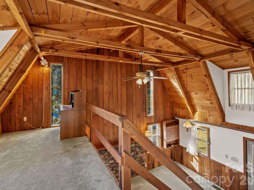 88 Bull Mountain Road, Asheville, NC 28805.  MLS# CAR4430869, YatesRealty ID 54521. 
