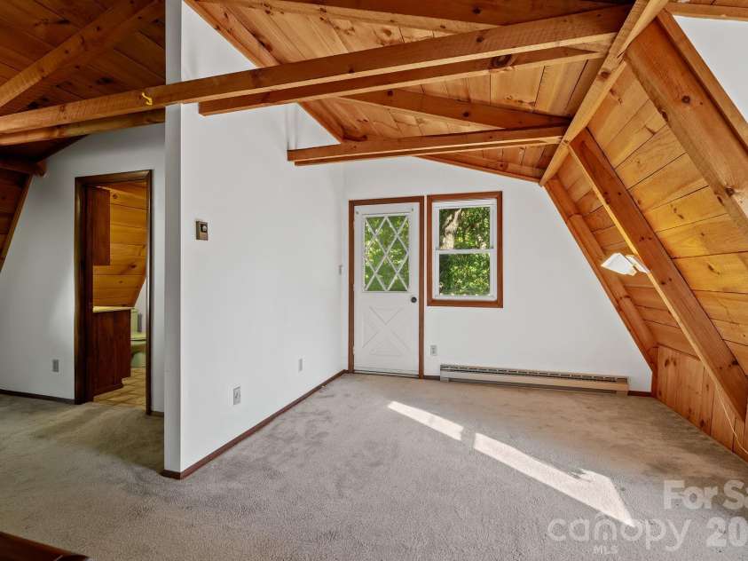 88 Bull Mountain Road, Asheville, NC 28805.  MLS# CAR4430869, YatesRealty ID 54521. 