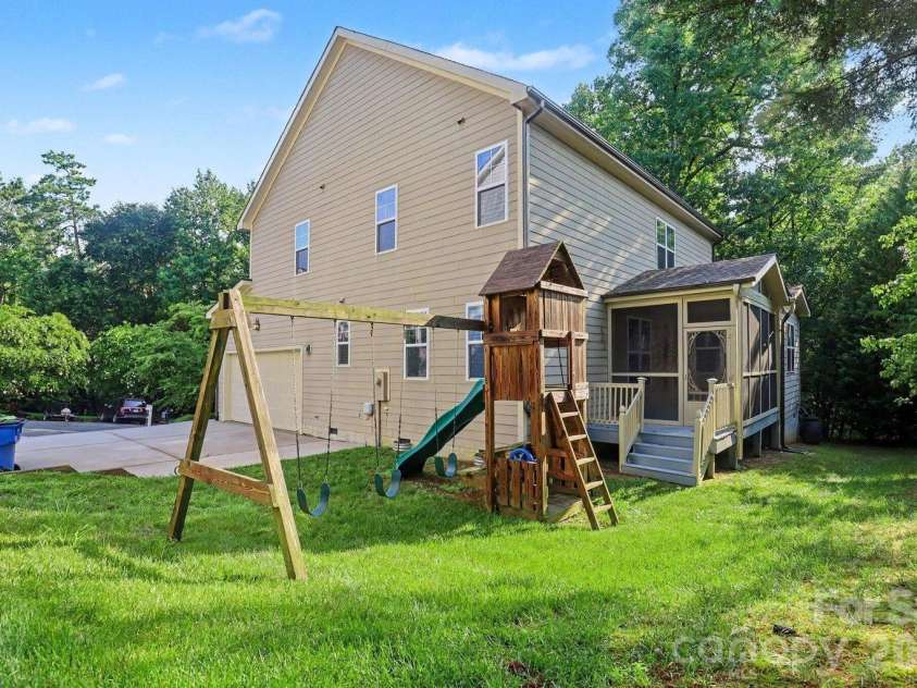 12312 Bunchgrass Lane, Raleigh, NC 27614.  MLS# CAR4430971, YatesRealty ID 54526. 