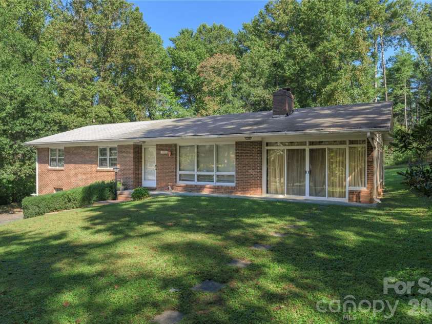 2882 Butler Bridge Road, Mills River, NC 28759.  MLS# CAR4430985, YatesRealty ID 54527. 2882 Butler Bridge Rd
