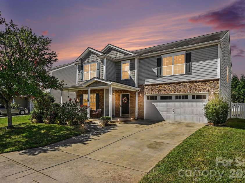 1043 Bent Branch Street, Gastonia, NC 28054.  MLS# CAR4420960, YatesRealty ID 54528. 