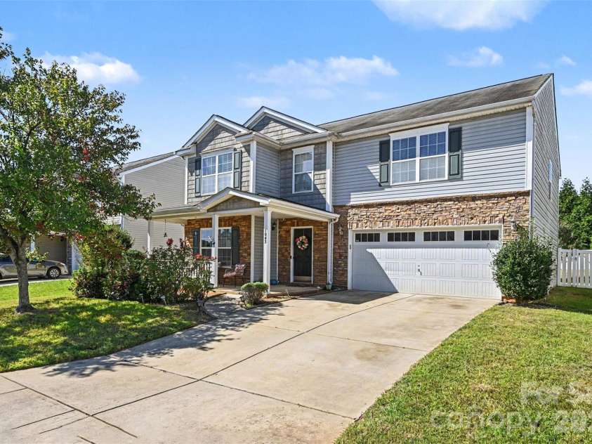 1043 Bent Branch Street, Gastonia, NC 28054.  MLS# CAR4420960, YatesRealty ID 54528. 