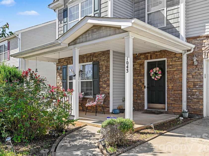 1043 Bent Branch Street, Gastonia, NC 28054.  MLS# CAR4420960, YatesRealty ID 54528. 