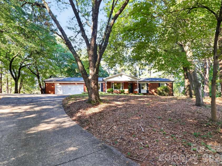 4301 Red Berry Court, Charlotte, NC 28213.  MLS# CAR4430948, YatesRealty ID 54529. 