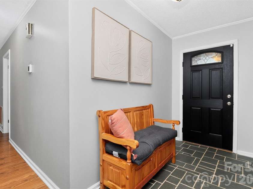 4301 Red Berry Court, Charlotte, NC 28213.  MLS# CAR4430948, YatesRealty ID 54529. Entry