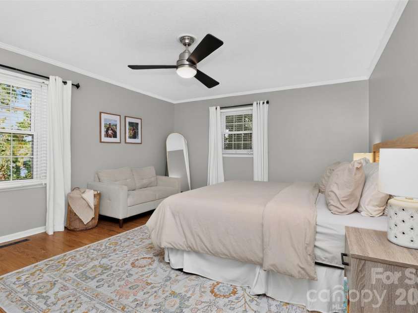 4301 Red Berry Court, Charlotte, NC 28213.  MLS# CAR4430948, YatesRealty ID 54529. Primary Bedroom