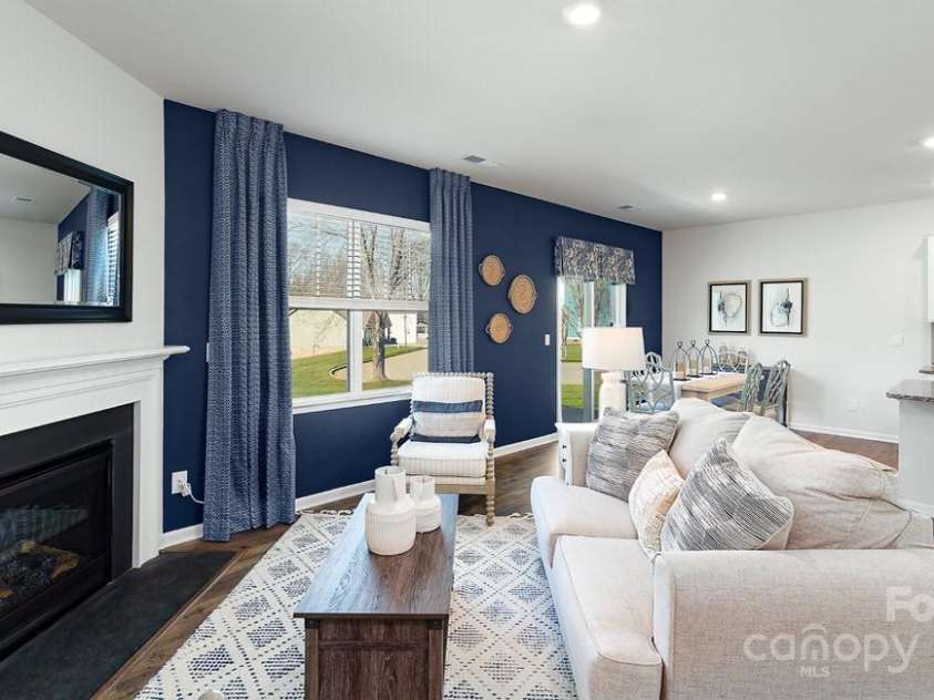 125 Meadow View Drive, Statesville, NC 28677.  MLS# CAR4235929, YatesRealty ID 5453. 